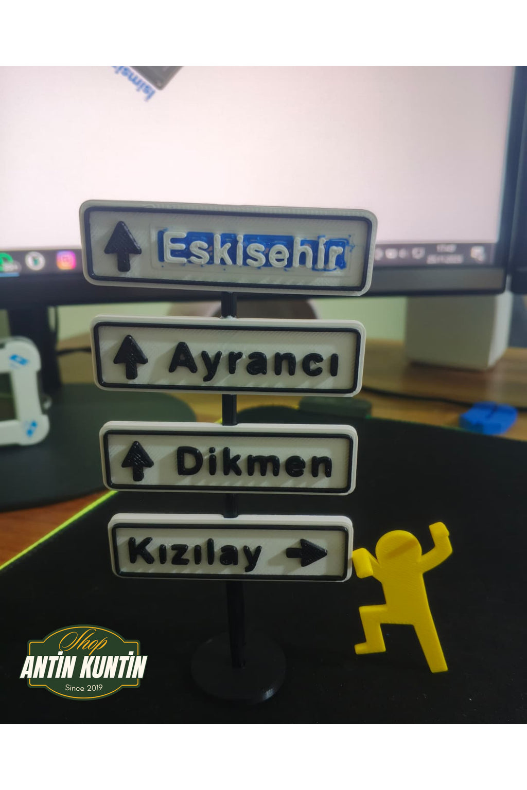 Kızılay Tabelası Baskı Standlı Asılan Kişi İle Birlikte Gelir Ayrancı Dikmen Eskişehir Tabela Biblo - 4
