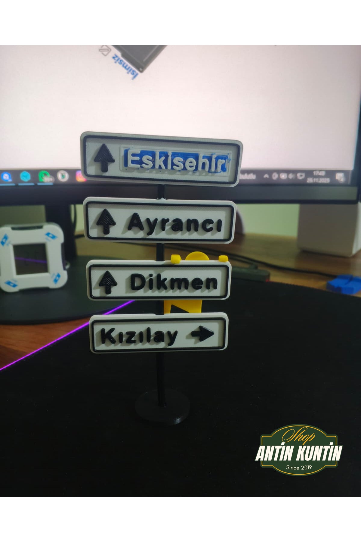 Kızılay Tabelası Baskı Standlı Asılan Kişi İle Birlikte Gelir Ayrancı Dikmen Eskişehir Tabela Biblo - 3