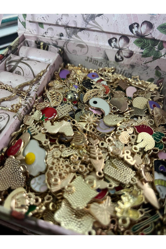 15 Adet Karışık Renkli Desenli Kolye Ucu Hediyelik