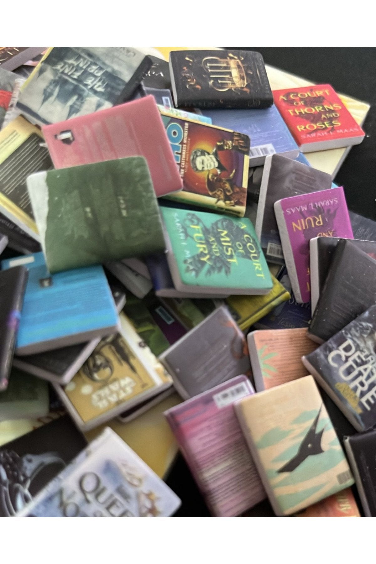 5 Adet Mini Kitap Anahtarlık Karışık Olarak Gönderilir Hediyelik Süs Çanta Anahtar